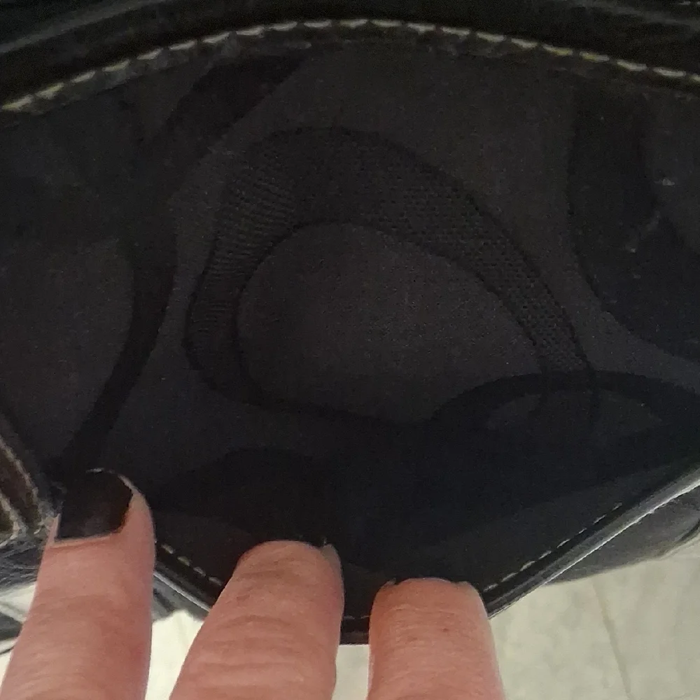 Rosetti Black Handbag with Front Pocket - Picture 4 of 8